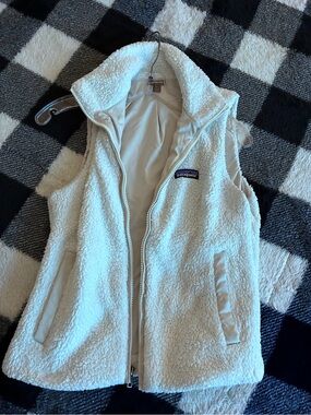 Patagonia Cream Sherpa Fleece Vest - Zip Front